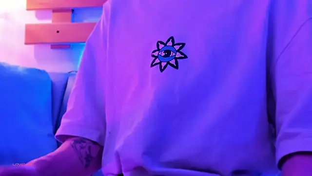 ArianaSantana online show from October 22, 2025, 12:38 pm