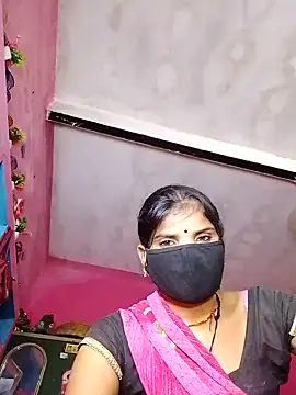 Snapshot of Rashili_jaan chatting on October 5, 2025, 3:32 pm Rashili jaan online show from October 5, 2025, 3:32 pm