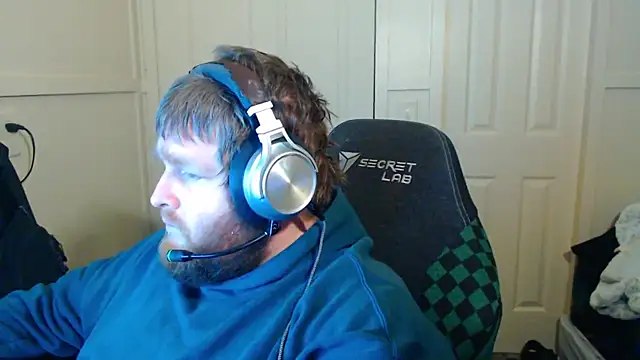 NeedyGlister online show from September 24, 2025, 2:04 am