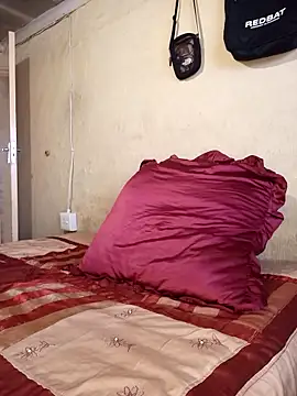 Hluga 25 online show from November 5, 2025, 4:23 am