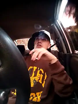 Snapshot of DebutingPathway chatting on November 30, 2025, 12:20 pm DebutingPathway online show from November 30, 2025, 12:20 pm