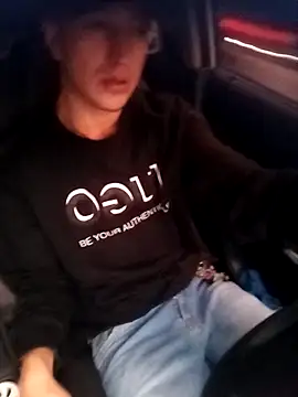 Snapshot of DebutingPathway chatting on December 18, 2025, 11:16 am DebutingPathway online show from December 18, 2025, 11:16 am