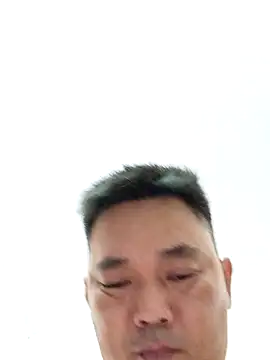 NguyenTrungHieu81 online show from May 17, 2026, 6:55 am