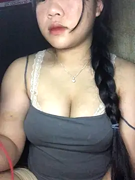 Snapshot of Linhmai_bb chatting on September 30, 2025, 4:45 pm Linhmai bb online show from September 30, 2025, 4:45 pm