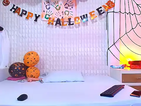 LuigiMarchetti online show from October 28, 2025, 7:38 pm