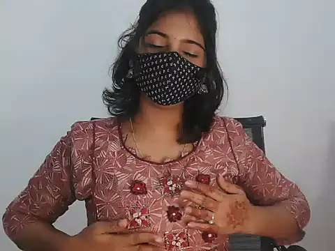 Snapshot of Hott_Noor chatting on October 23, 2025, 3:11 pm Hott Noor online show from October 23, 2025, 3:11 pm