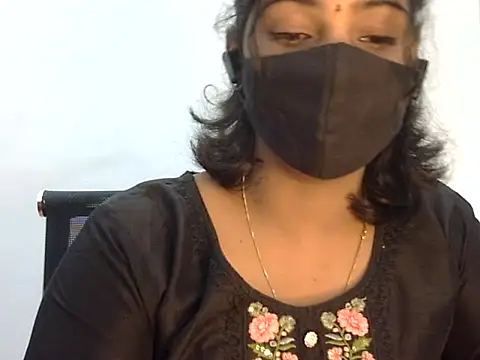 Snapshot of Hott_Noor chatting on October 30, 2025, 2:02 am Hott Noor online show from October 30, 2025, 2:02 am