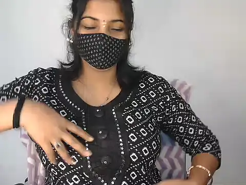 Snapshot of Hott_Noor chatting on January 11, 2026, 7:24 am Hott Noor online show from January 11, 2026, 7:24 am