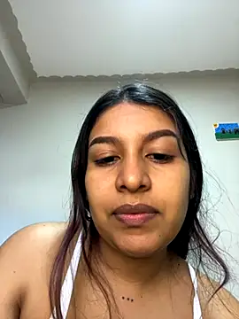  Chloe Smith online show from October 16, 2025, 1:12 pm