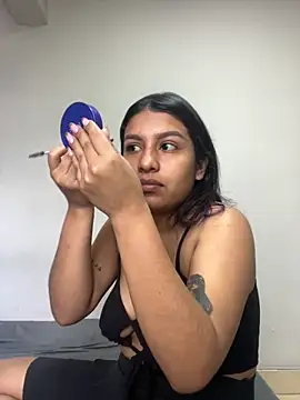  Chloe Smith online show from October 21, 2025, 3:35 pm