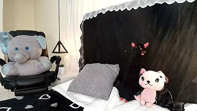 IvyBelle  online show from March 20, 2026, 11:26 am