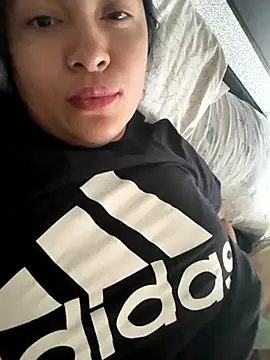 latina curvy22 online show from September 22, 2025, 9:28 pm