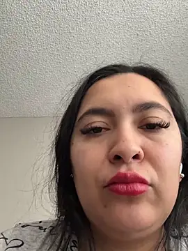 latina curvy22 online show from February 23, 2026, 8:17 pm