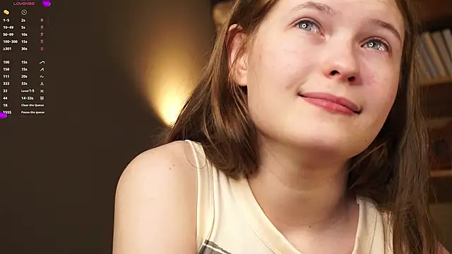 LynHillaire online show from January 18, 2026, 1:26 pm