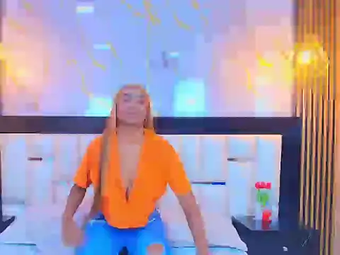 JanneCooper online show from September 19, 2025, 2:46 am