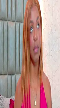 JanneCooper online show from November 26, 2025, 10:33 pm