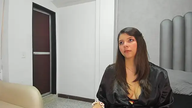 Charlotte-Star online show from November 19, 2025, 9:04 pm