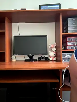 Yui-Ch06 online show from October 13, 2025, 3:34 pm