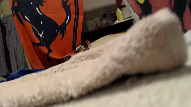 BiglovelyXXL online show from December 1, 2025, 4:50 am