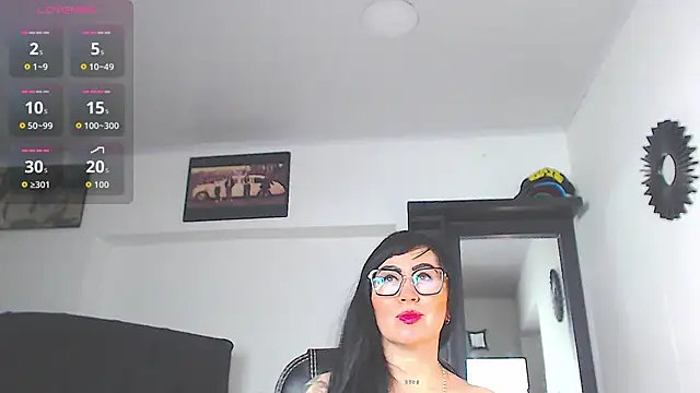 Snapshot of Vicky_hotmilf chatting on March 13, 2026, 8:32 am Vicky hotmilf online show from March 13, 2026, 8:32 am