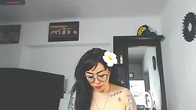 Snapshot of Vicky_hotmilf chatting on March 26, 2026, 11:16 am Vicky hotmilf online show from March 26, 2026, 11:16 am