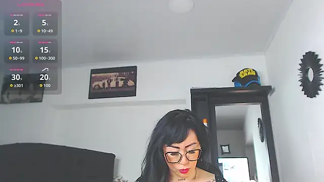 Snapshot of Vicky_hotmilf chatting on April 8, 2026, 10:26 am Vicky hotmilf online show from April 8, 2026, 10:26 am