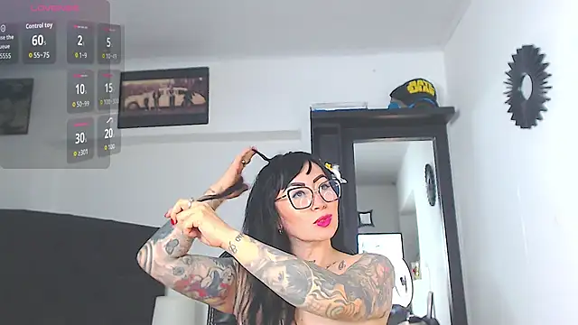 Snapshot of Vicky_hotmilf chatting on April 15, 2026, 11:28 am Vicky hotmilf online show from April 15, 2026, 11:28 am