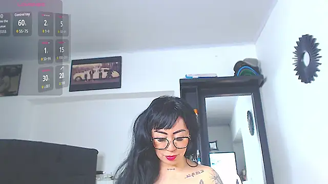 Snapshot of Vicky_hotmilf chatting on June 3, 2026, 11:13 am Vicky hotmilf online show from June 3, 2026, 11:13 am