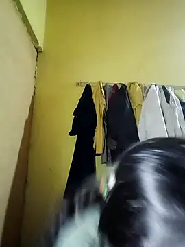Snapshot of Jaya_Iyer chatting on October 5, 2025, 11:13 pm Jaya Iyer online show from October 5, 2025, 11:13 pm