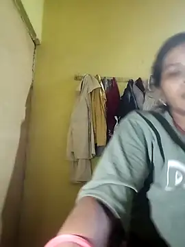 Snapshot of Jaya_Iyer chatting on October 15, 2025, 12:55 am Jaya Iyer online show from October 15, 2025, 12:55 am