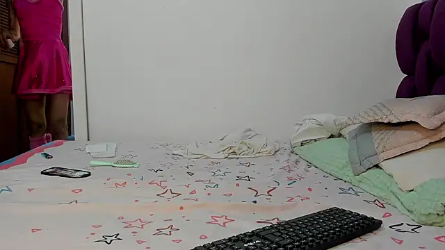 berenicelV online show from December 5, 2025, 7:43 pm