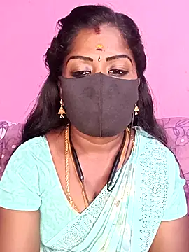 Snapshot of tamilammukuttyy chatting on April 23, 2026, 12:40 pm tamilammukuttyy online show from April 23, 2026, 12:40 pm