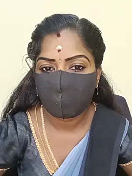 Snapshot of tamilammukuttyy chatting on June 10, 2026, 7:07 am tamilammukuttyy online show from June 10, 2026, 7:07 am