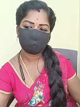 Snapshot of tamilammukuttyy chatting on June 13, 2026, 5:05 am tamilammukuttyy online show from June 13, 2026, 5:05 am