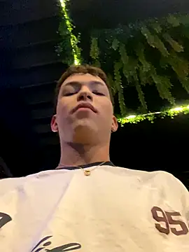 Thiago blsd online show from September 17, 2025, 4:03 am