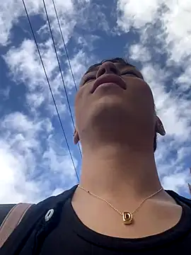 Thiago blsd online show from September 25, 2025, 6:55 pm