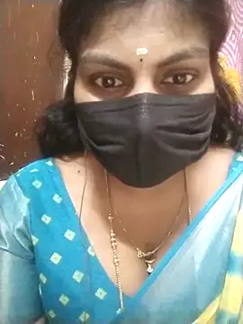 Snapshot of Nithiila chatting on September 18, 2025, 9:22 am Nithiila online show from September 18, 2025, 9:22 am