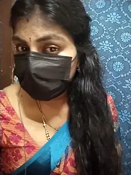 Snapshot of Nithiila chatting on September 27, 2025, 10:31 am Nithiila online show from September 27, 2025, 10:31 am