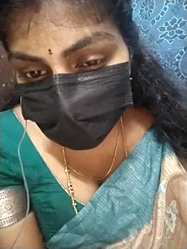 Snapshot of Nithiila chatting on October 28, 2025, 7:23 am Nithiila online show from October 28, 2025, 7:23 am