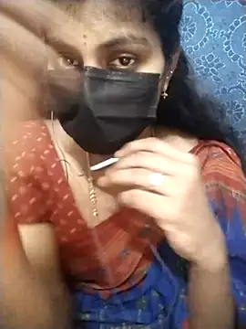 Snapshot of Nithiila chatting on October 29, 2025, 8:05 am Nithiila online show from October 29, 2025, 8:05 am