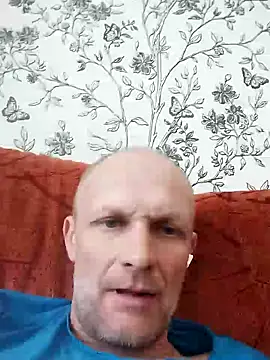 mishania45 online show from April 20, 2026, 12:52 pm