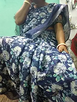 desi boudi87 online show from September 27, 2025, 12:43 pm