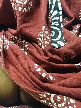 desi boudi87 online show from September 29, 2025, 11:42 pm