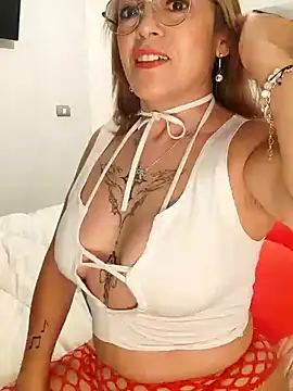 Snapshot of Gatithaaa chatting on February 15, 2026, 2:41 am Gatithaaa online show from February 15, 2026, 2:41 am