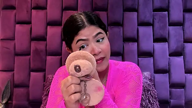 Snapshot of MilaRiva chatting on June 7, 2026, 11:25 am MilaRiva online show from June 7, 2026, 11:25 am