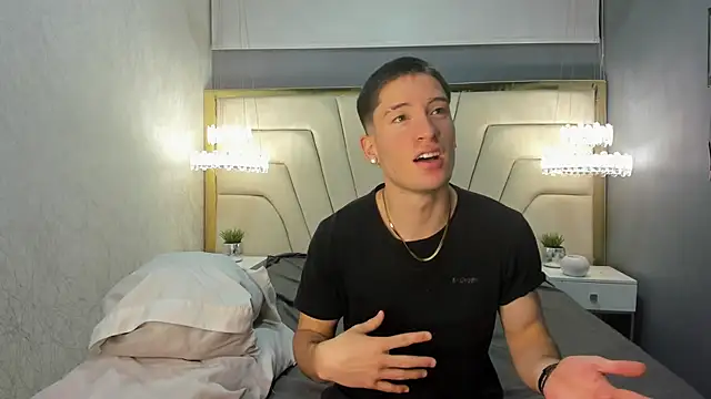 HunterHeat  online show from September 23, 2025, 11:35 am