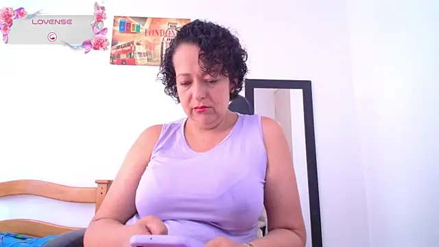 Miss Oriana online show from September 17, 2025, 7:37 pm