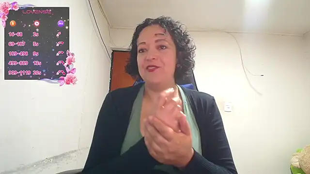 Miss Oriana online show from November 26, 2025, 4:41 pm