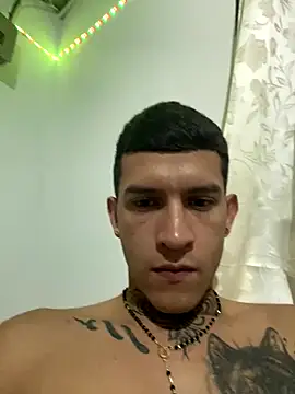 Snapshot of dilan_abraham12 chatting on October 31, 2025, 2:01 am dilan abraham12 online show from October 31, 2025, 2:01 am