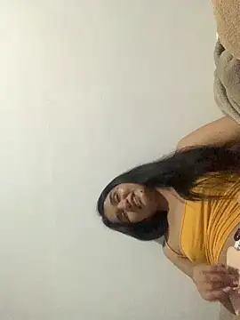 AngelHille online show from September 21, 2025, 8:10 pm